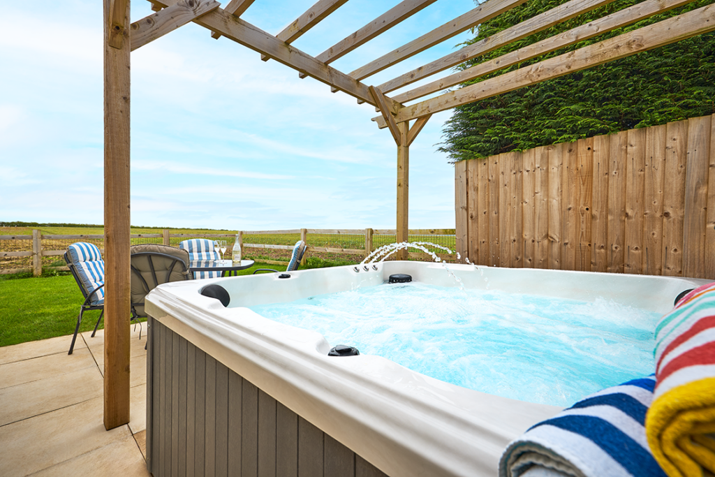 Hot Tub overlooking the Lincolnshire Wolds